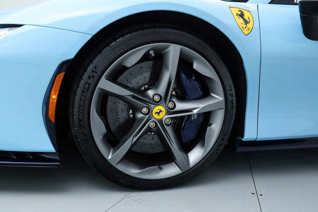 2025 Ferrari SF90 Spider - Image 16 of 31