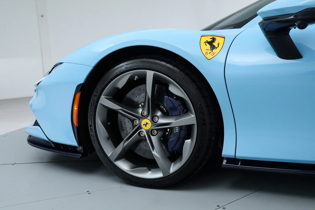 2025 Ferrari SF90 Spider - Image 17 of 31