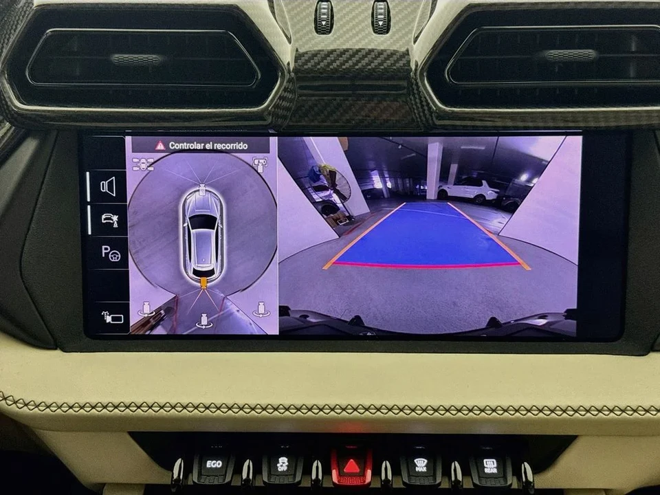 2025 Lamborghini Urus SE - Image 14 of 31