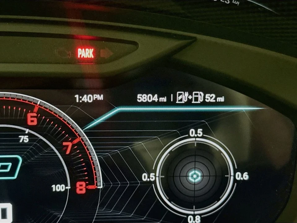 2025 Lamborghini Urus SE - Image 12 of 31