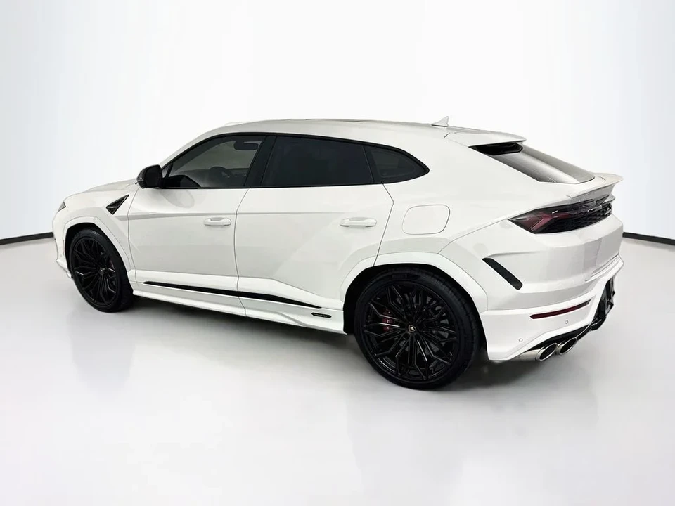 2025 Lamborghini Urus SE - Image 7 of 31