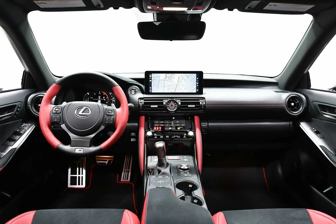 2025 Lexus IS 3rd Gen - Image 20 of 30