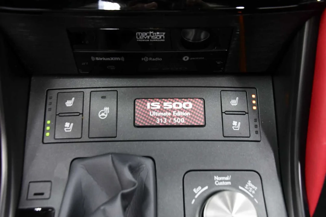 2025 Lexus IS 3rd Gen - Image 27 of 30