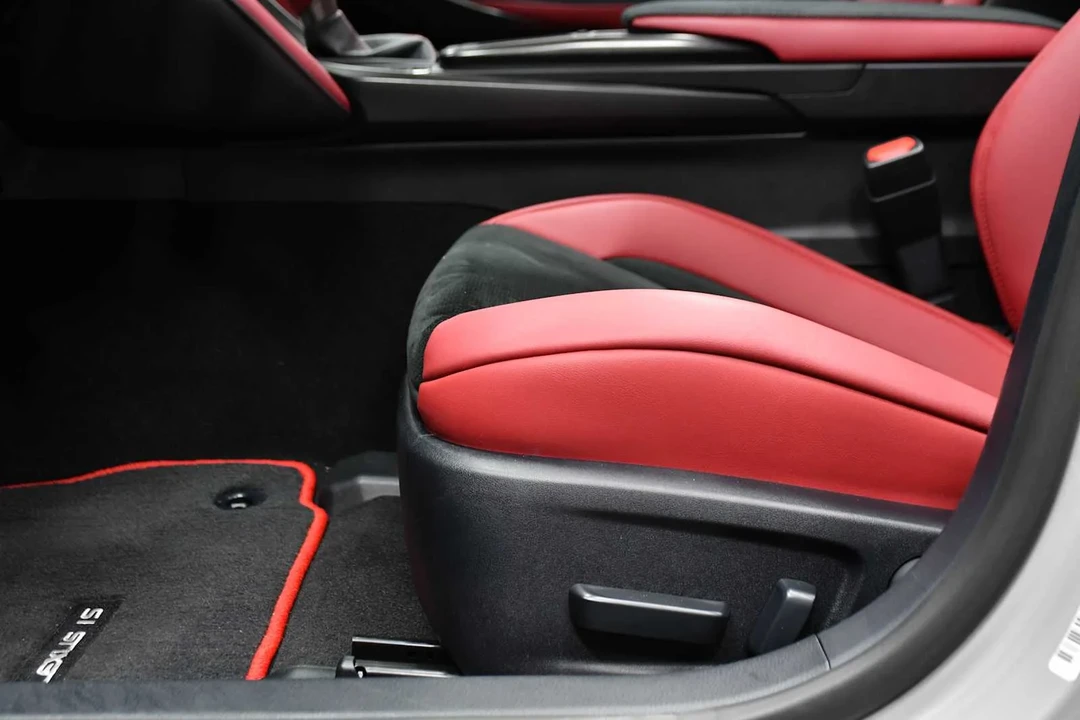 2025 Lexus IS 3rd Gen - Image 15 of 30