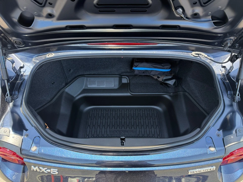 2025 Mazda ND MX-5 Miata - Image 17 of 20