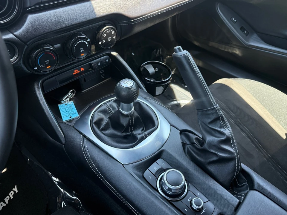 2025 Mazda ND MX-5 Miata - Image 13 of 20