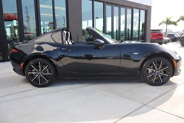 2025 Mazda ND MX-5 Miata - Image 20 of 31