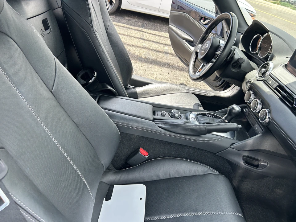 2025 Mazda ND MX-5 Miata - Image 12 of 17