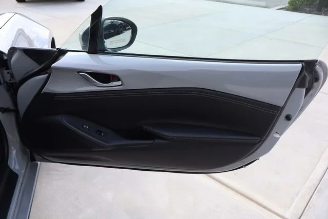 2025 Mazda ND MX-5 Miata - Image 20 of 31