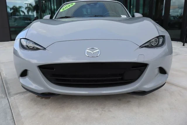 2025 Mazda ND MX-5 Miata - Image 12 of 31