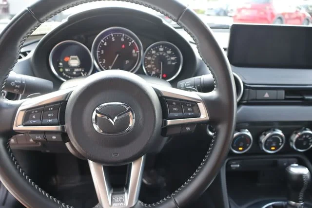 2025 Mazda ND MX-5 Miata - Image 22 of 31