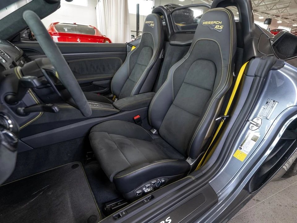 2025 Porsche 718 Boxster Spyder RS - Image 14 of 31
