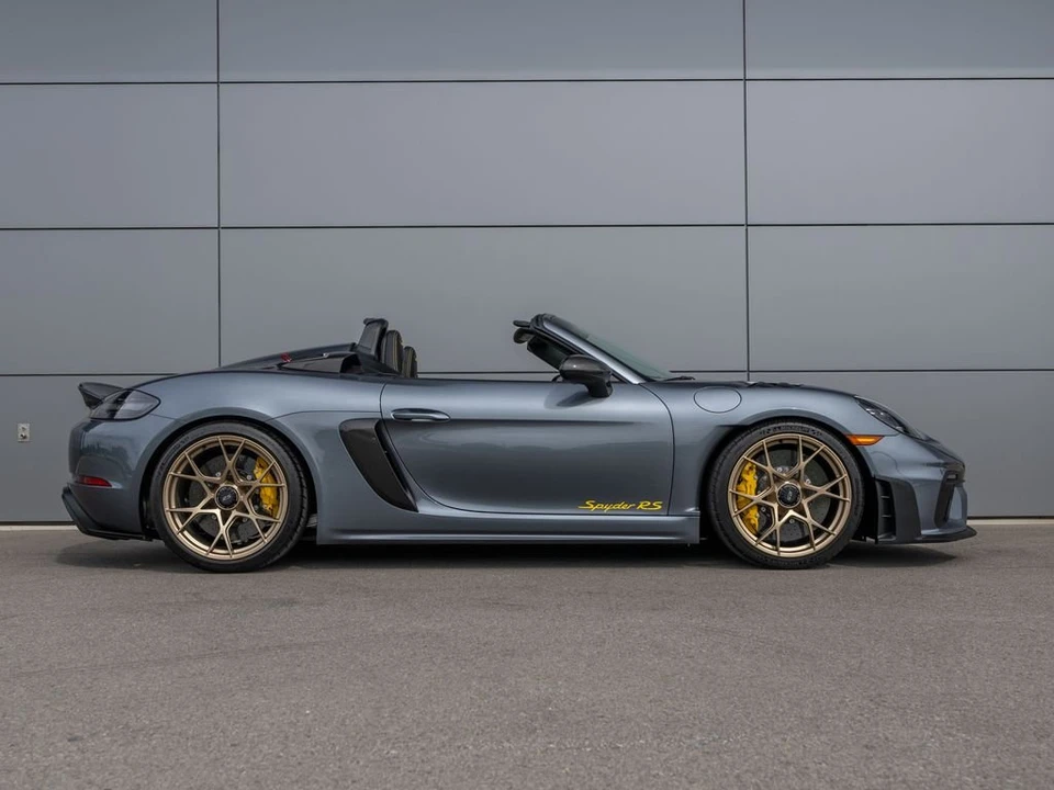 2025 Porsche 718 Boxster Spyder RS - Image 7 of 31
