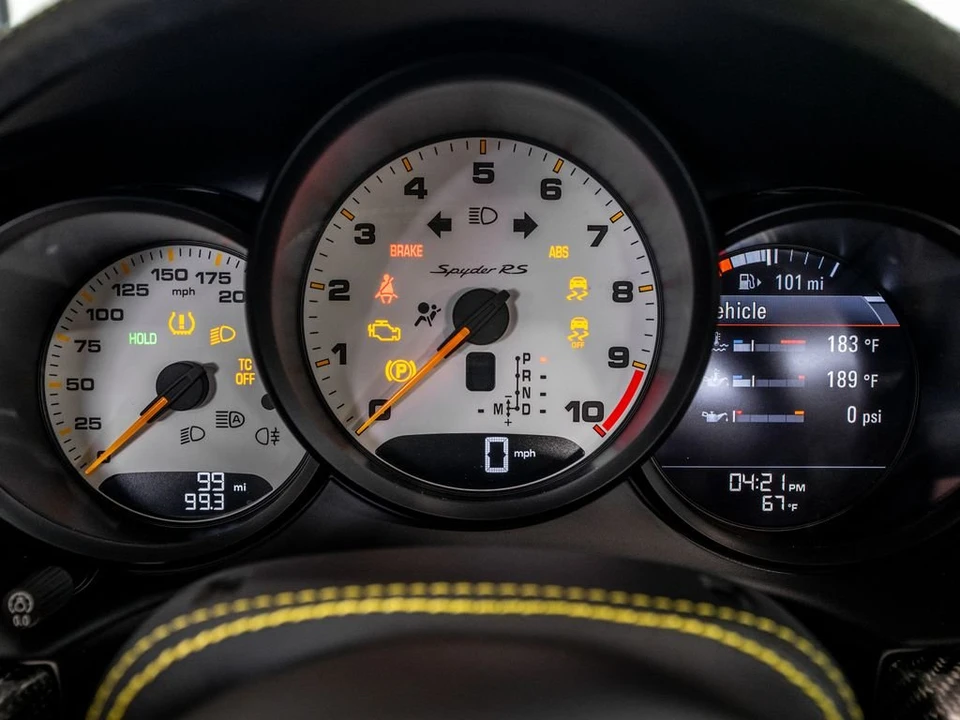 2025 Porsche 718 Boxster Spyder RS - Image 29 of 31