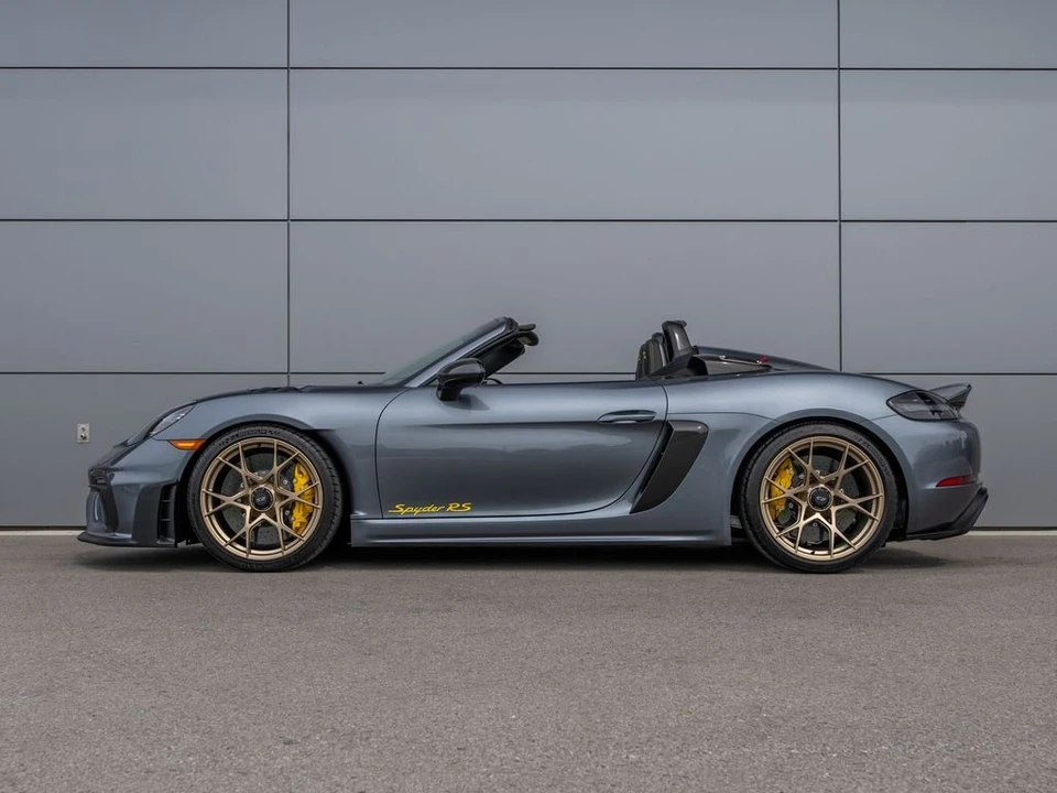 2025 Porsche 718 Boxster Spyder RS - Image 12 of 31