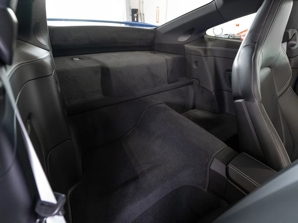 2025 Porsche 992 Carrera - Image 16 of 31