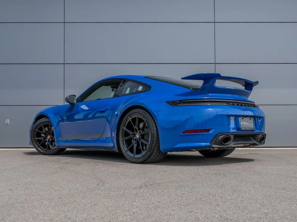 2025 Porsche 992 Carrera - Image 9 of 31