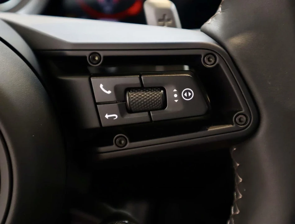 2025 Porsche 992 Turbo - Image 27 of 31