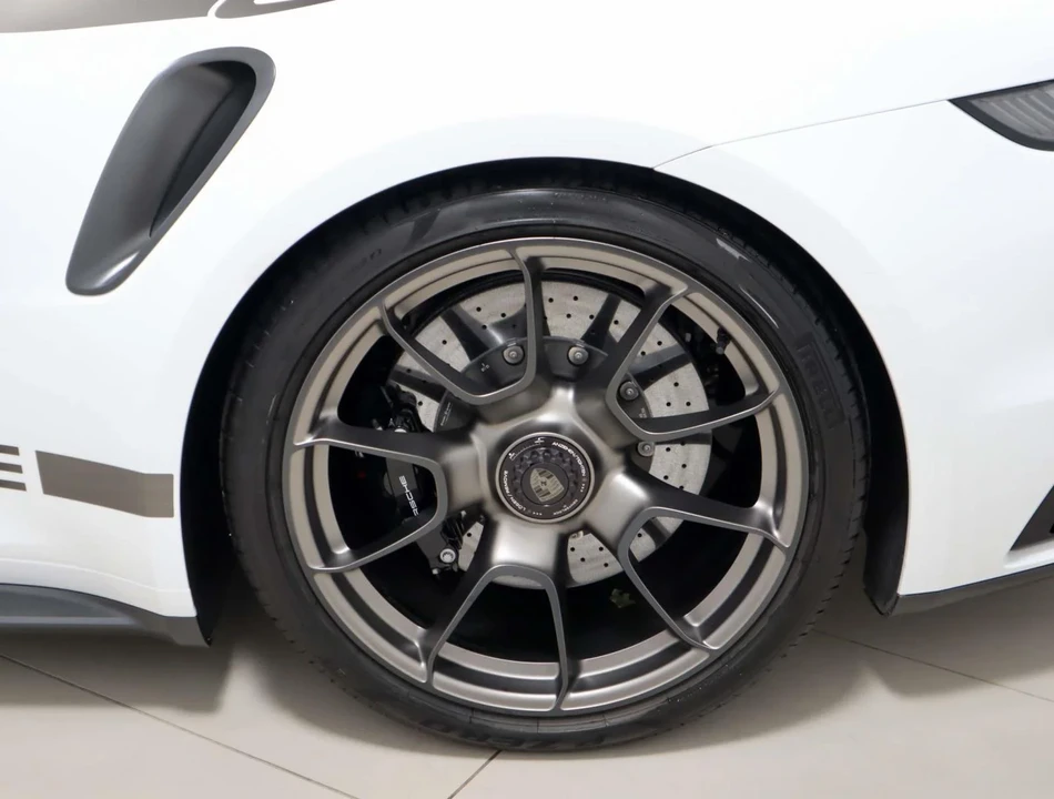 2025 Porsche 992 Turbo - Image 10 of 31