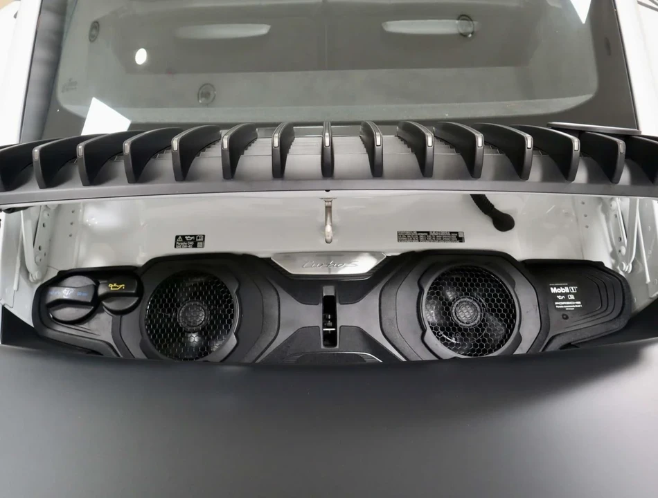 2025 Porsche 992 Turbo - Image 11 of 31