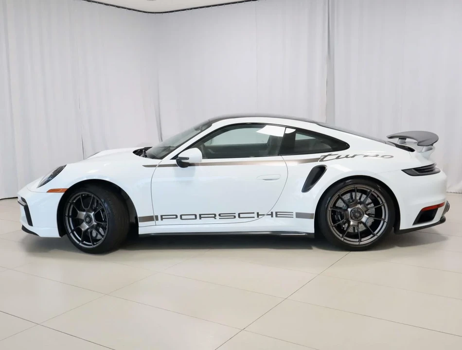 2025 Porsche 992 Turbo - Image 2 of 31