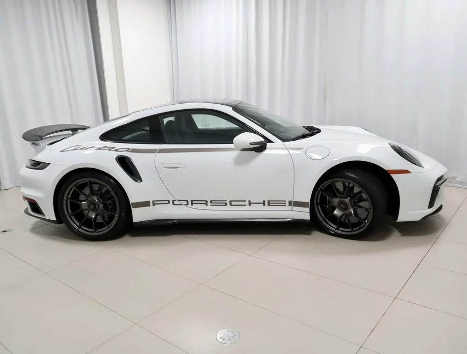 2025 Porsche 992 Turbo - Image 7 of 31