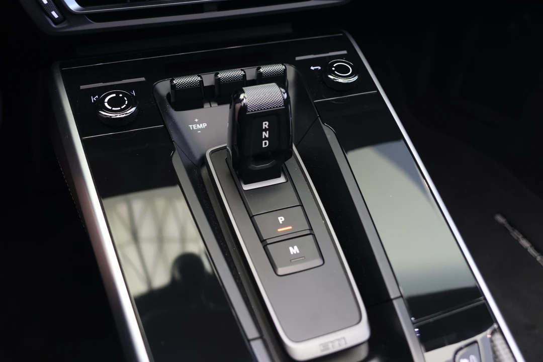 2025 Porsche 992 Turbo S - Image 26 of 31