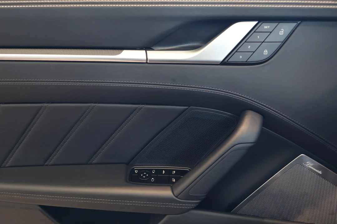 2025 Porsche 992 Turbo S - Image 11 of 31