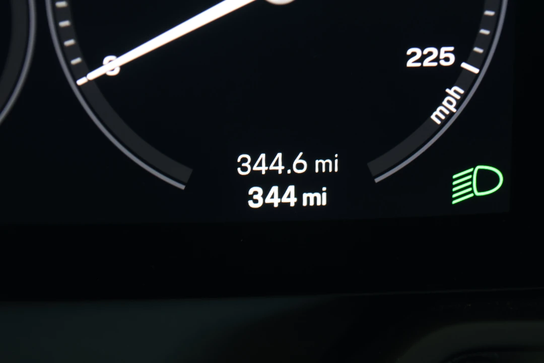 2025 Porsche 992 Turbo S - Image 19 of 31