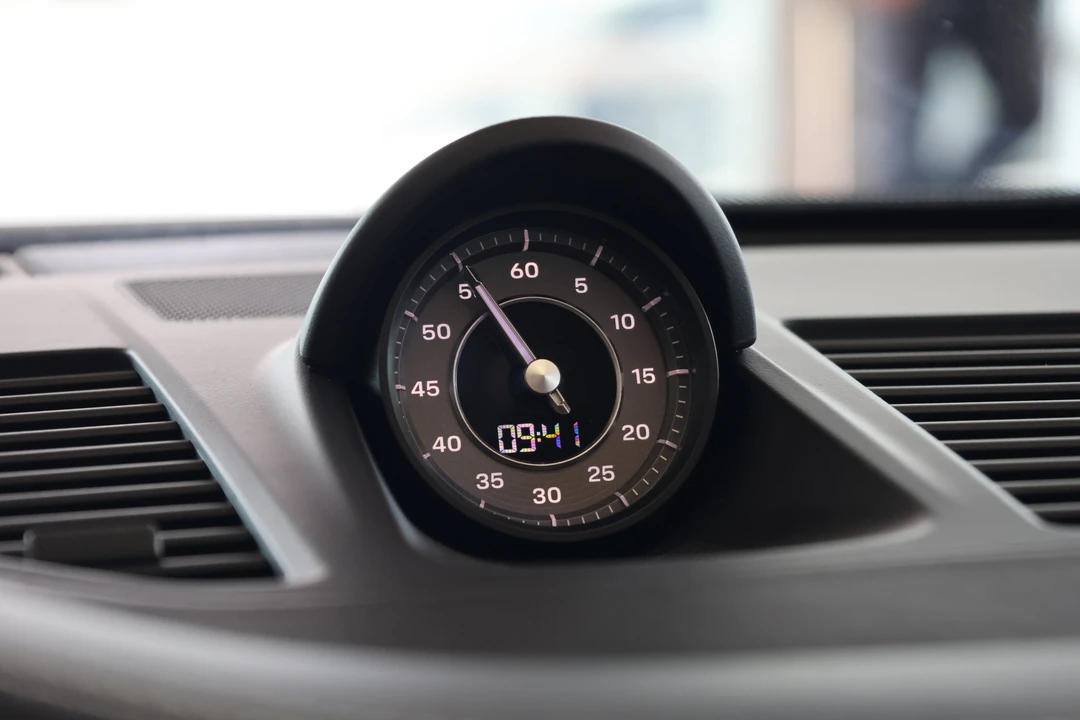 2025 Porsche 992 Turbo S - Image 21 of 31
