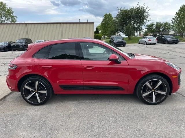 2025 Porsche Macan S - Image 3 of 21
