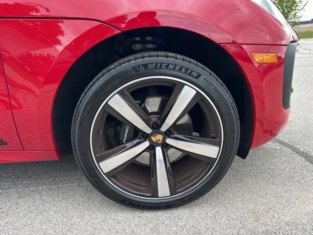 2025 Porsche Macan S - Image 4 of 21