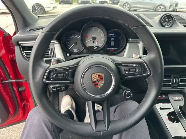 2025 Porsche Macan S - Image 12 of 21