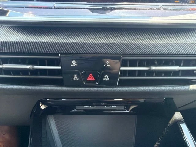 2025 Volkswagen GTI Mk8 - Image 23 of 24
