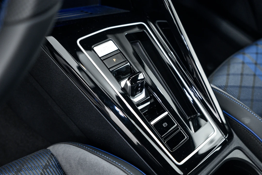 2025 Volkswagen Golf R Mk8 - Image 11 of 26