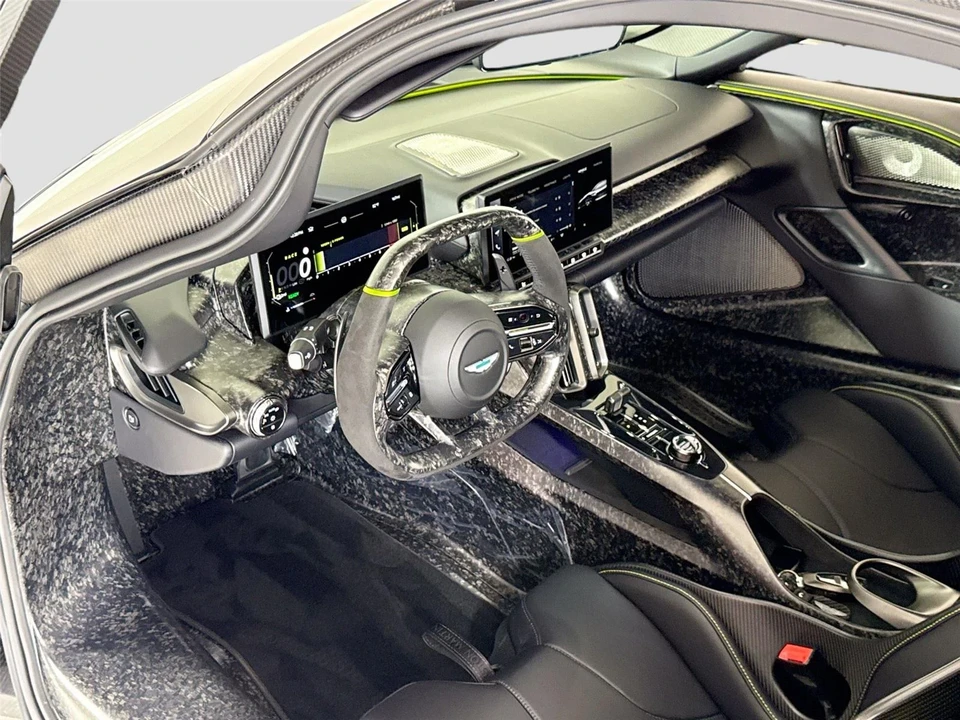 2026 Aston Martin Valhalla - Image 15 of 31