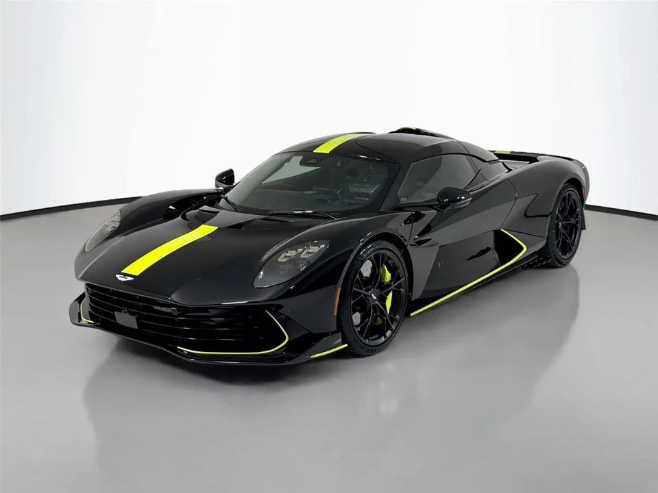 2026 Aston Martin Valhalla - Image 10 of 31