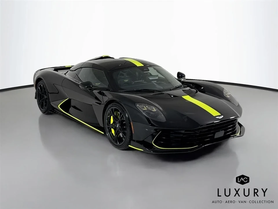 2026 Aston Martin Valhalla - Image 3 of 31