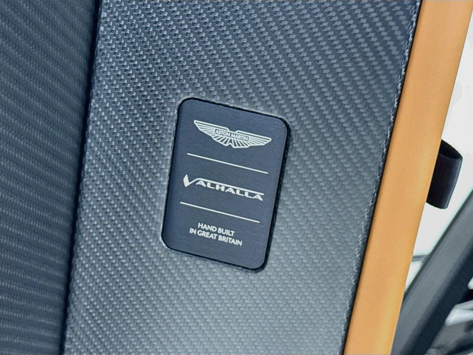 2026 Aston Martin Valhalla - Image 15 of 31