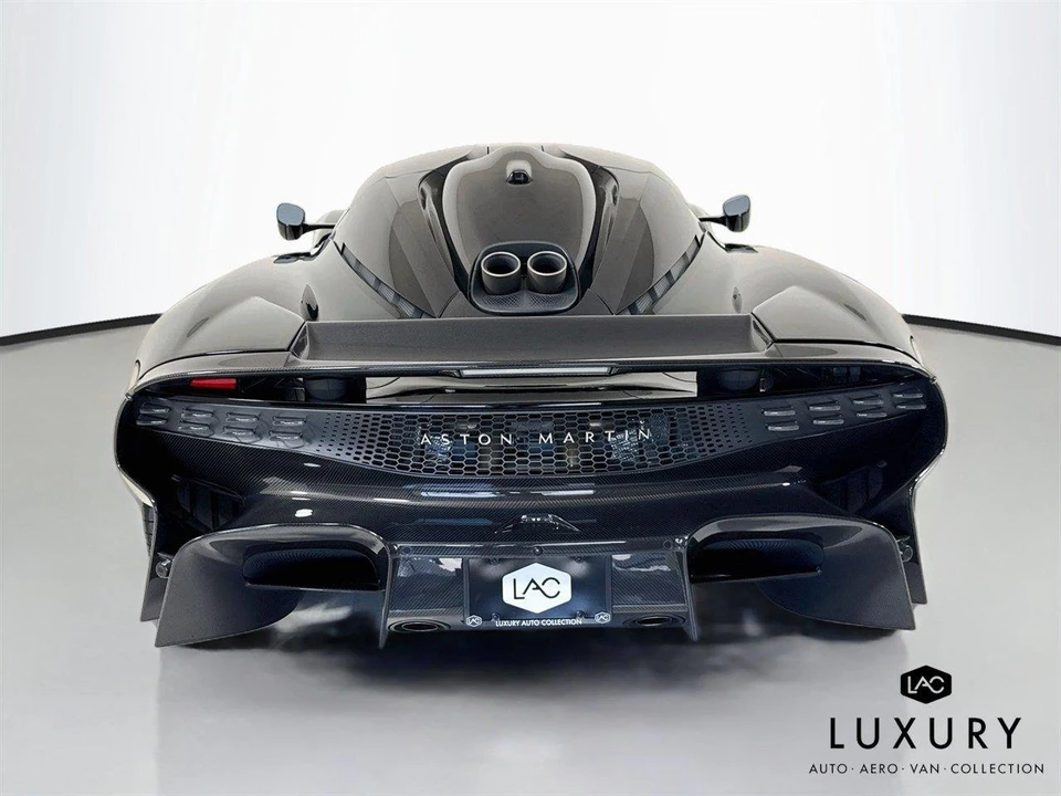 2026 Aston Martin Valhalla - Image 7 of 31