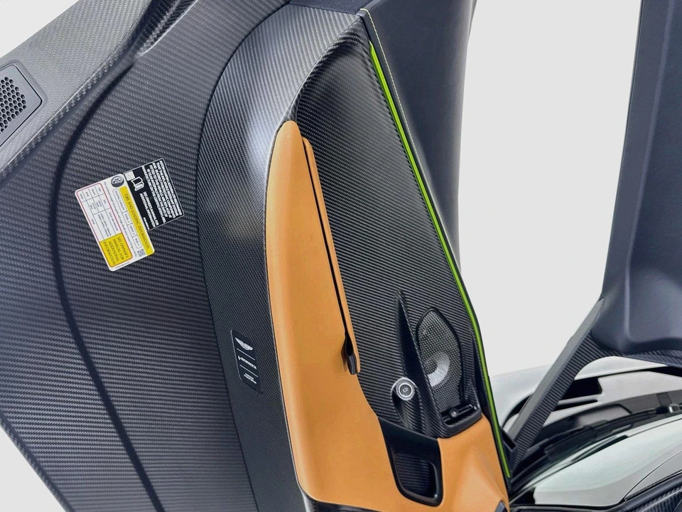 2026 Aston Martin Valhalla - Image 13 of 31