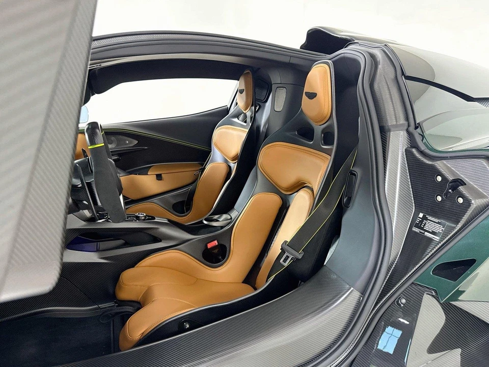 2026 Aston Martin Valhalla - Image 14 of 31