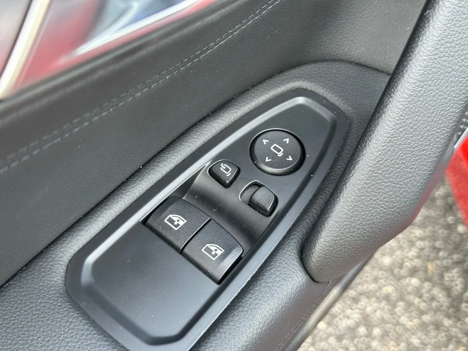 2026 BMW G29 Z4 Roadster - Image 13 of 24