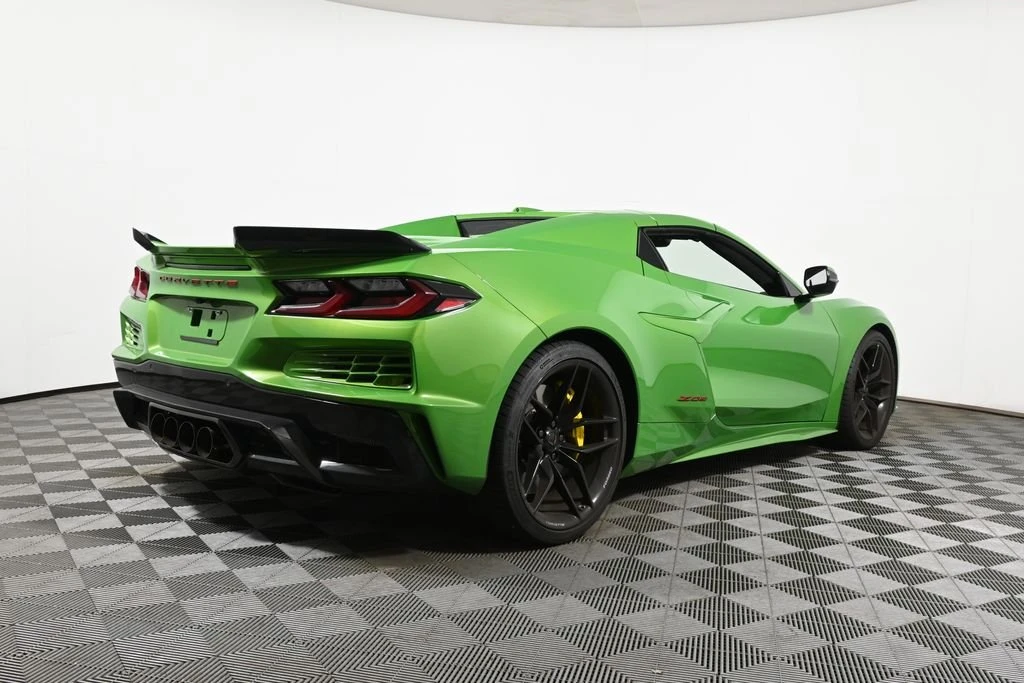2026 Chevrolet Corvette C8 Z06 - Image 10 of 11
