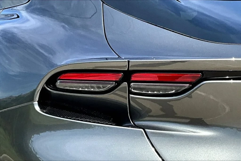 2026 Ferrari Purosangue - Image 24 of 31