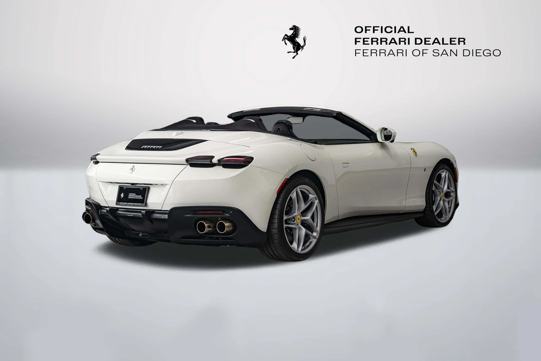 2026 Ferrari Roma Spider - Image 5 of 31