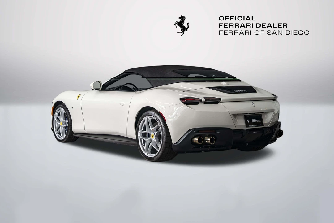 2026 Ferrari Roma Spider - Image 11 of 31
