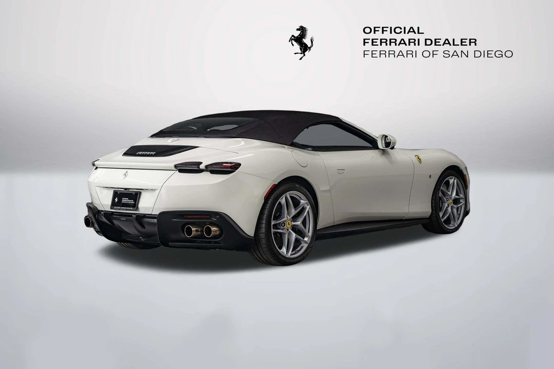 2026 Ferrari Roma Spider - Image 12 of 31