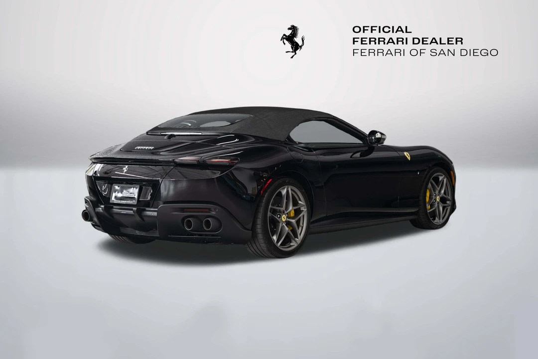 2026 Ferrari Roma Spider - Image 12 of 31