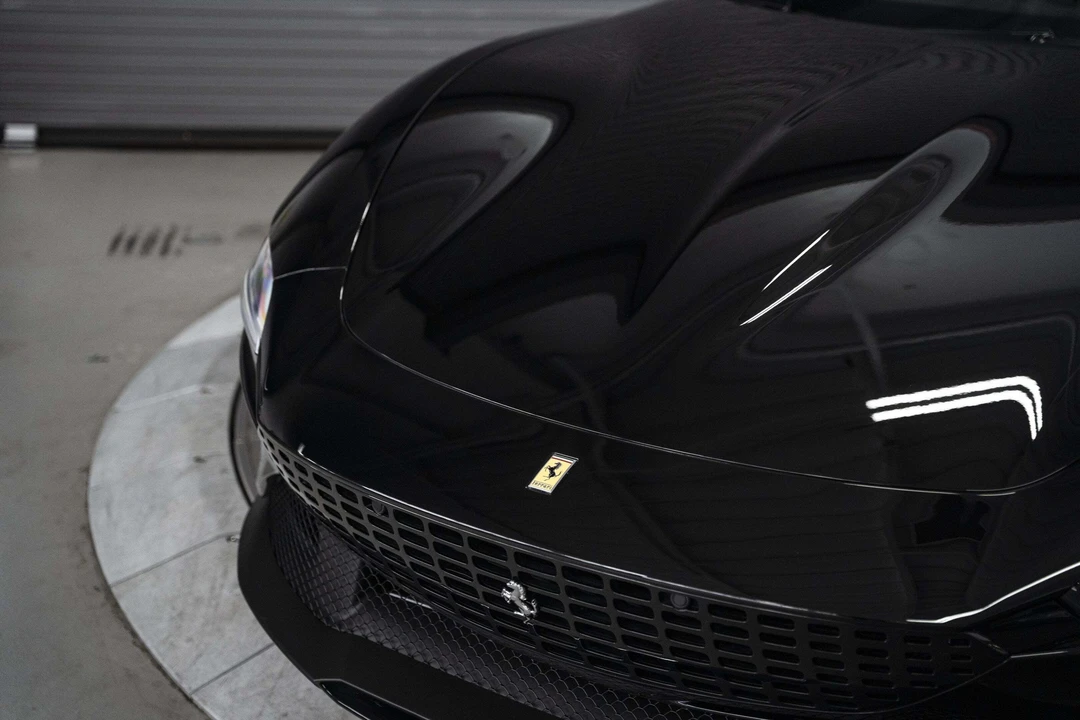 2026 Ferrari Roma Spider - Image 14 of 31